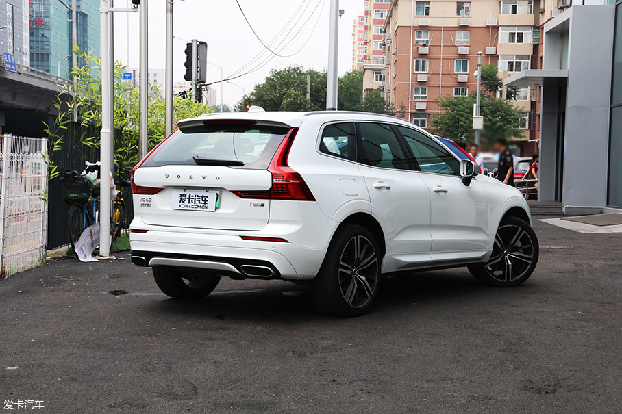 XC60混动实拍