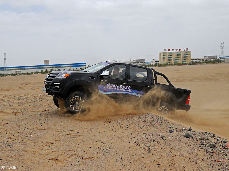 可可西里試駕福田拓路者E5