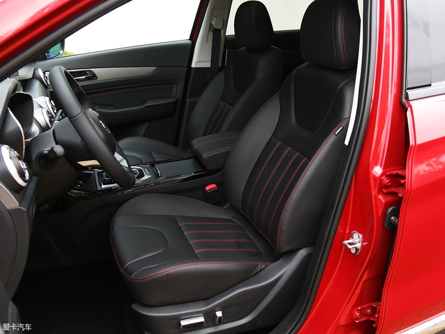 實拍北汽紳寶X55