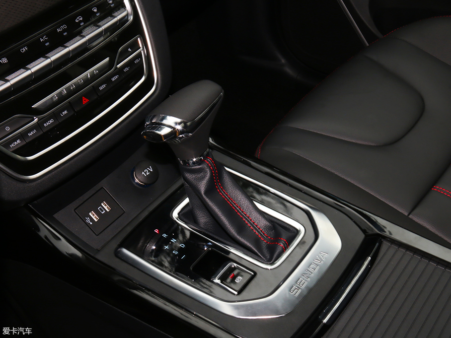 實拍北汽紳寶X55