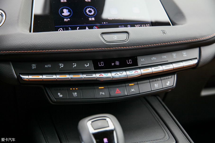 愛卡汽車實拍凱迪拉克XT4