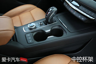 愛卡汽車實拍凱迪拉克XT4