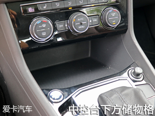 爱卡试驾全新一代朗逸两厢