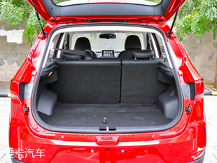 愛卡實拍一汽奔騰X40