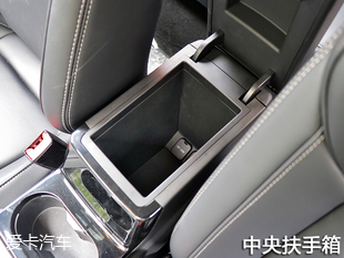 愛卡實拍一汽奔騰X40