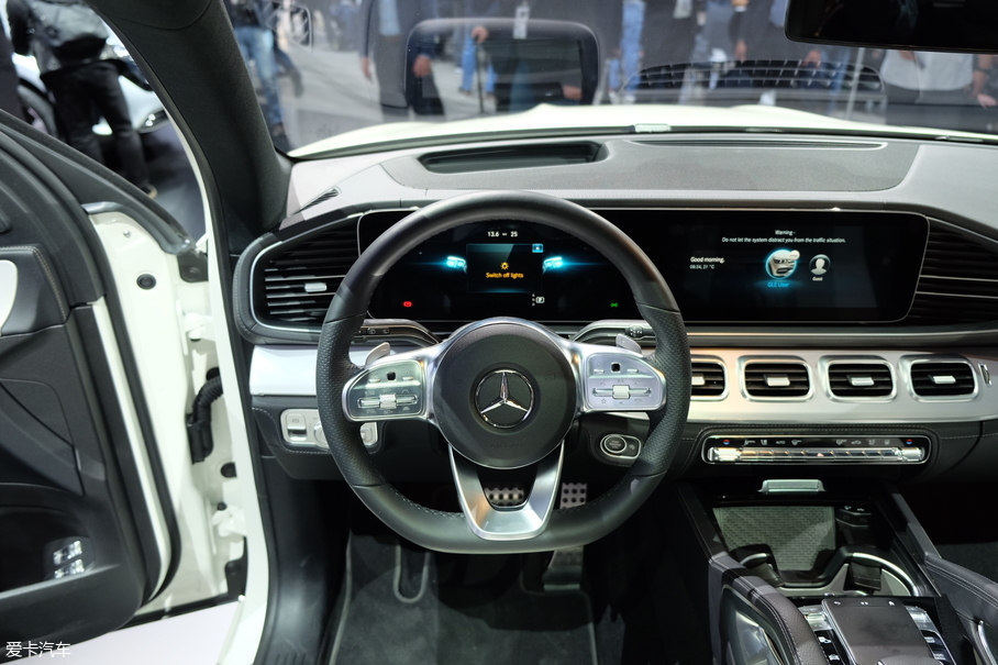 2018巴黎車展：全新奔馳GLE靜態評測