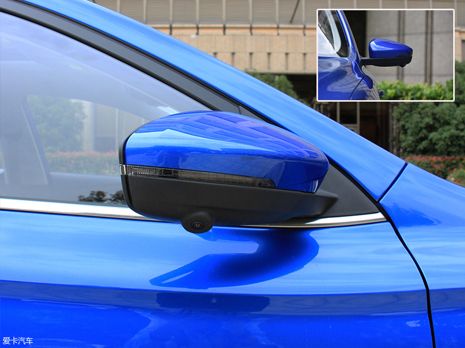 全新高能互聯網家轎  愛卡實拍榮威i5