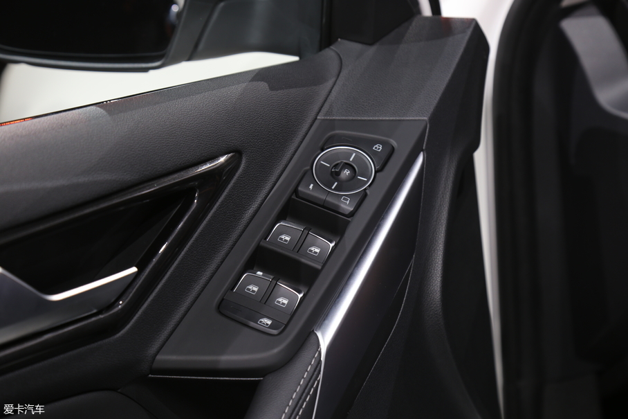 內外更精致 實拍福特全新緊湊SUV