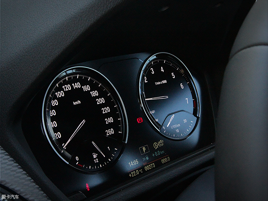 愛卡實(shí)拍寶馬X2 sDrive 25i