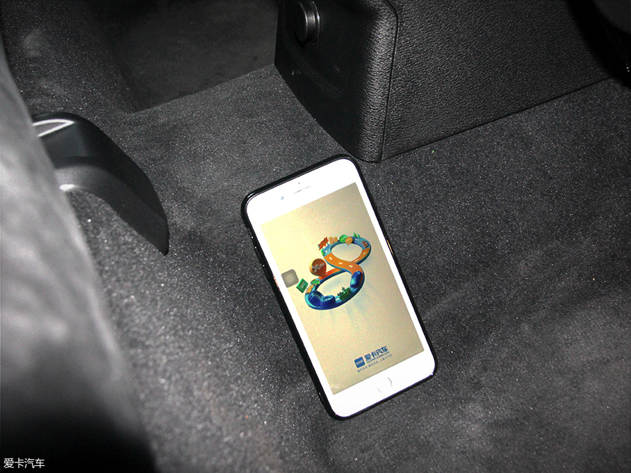 愛卡實(shí)拍寶馬X2 sDrive 25i