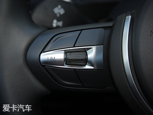 愛卡實(shí)拍寶馬X2 sDrive 25i