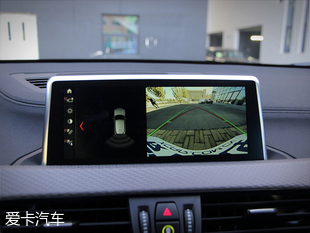 愛卡實(shí)拍寶馬X2 sDrive 25i