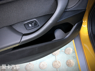 愛卡實(shí)拍寶馬X2 sDrive 25i