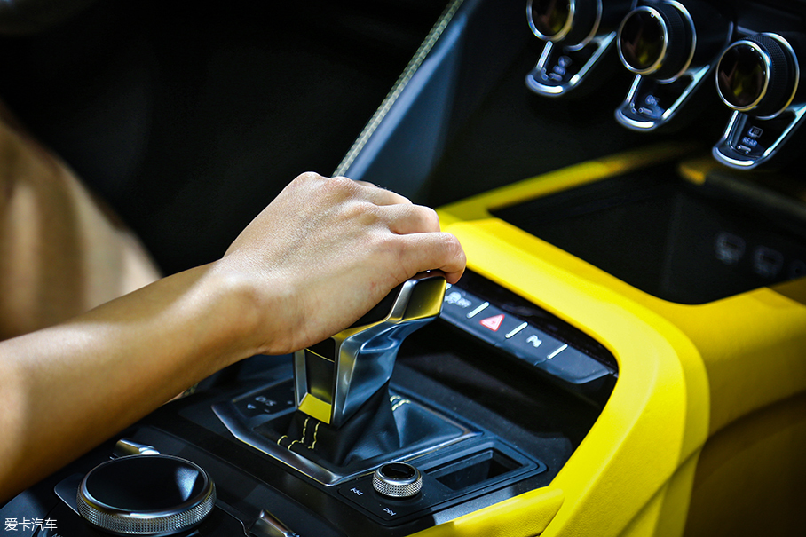 小姐姐任性選車記