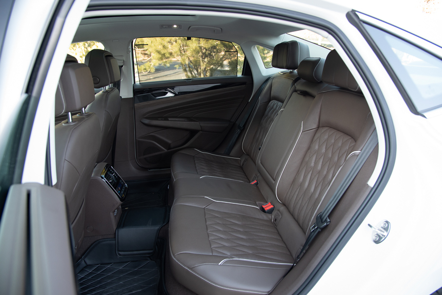 大空間 低油耗 帕薩特PHEV車型輕體驗(yàn)