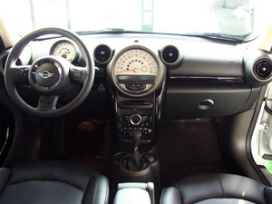 2011MINI COUNTRYMAN п؅^(q)