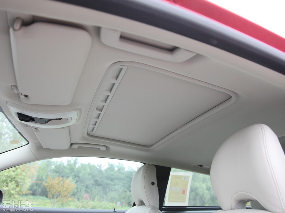 2012֠C30 2.0L Aktiv