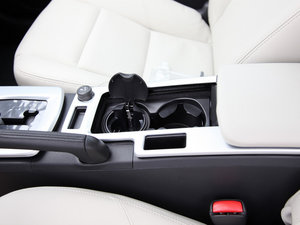 2012款2.0L Aktiv 空间座椅