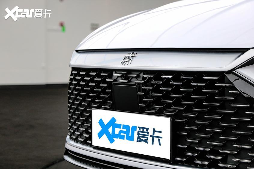 比亞迪汽車2021款秦PLUS