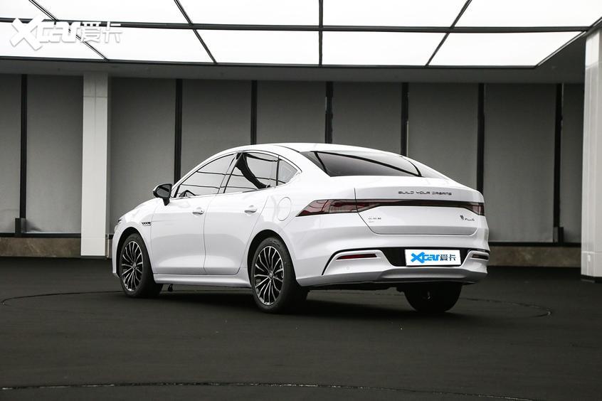 比亞迪汽車2021款秦PLUS