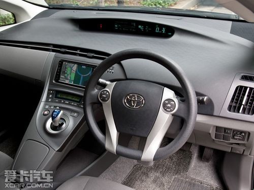 雷克薩斯CT200h對比豐田普銳斯