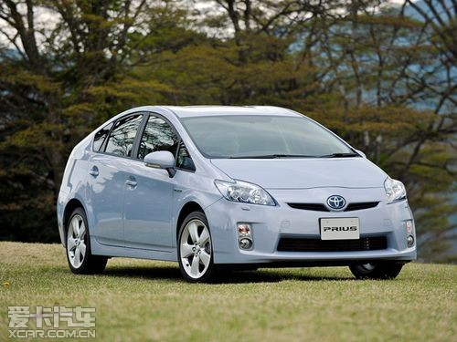 雷克薩斯CT200h對比豐田普銳斯