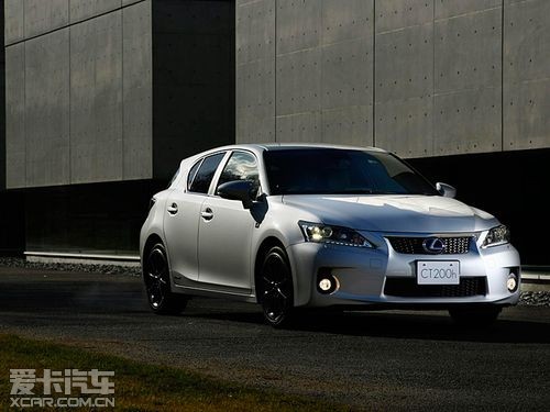 雷克薩斯CT200h對比豐田普銳斯