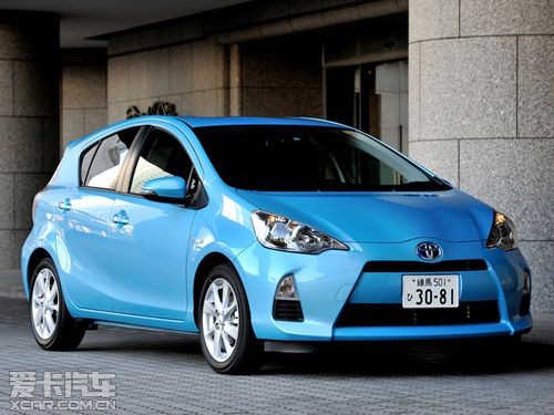 雷克薩斯CT200h對比豐田普銳斯