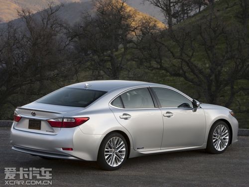 雷克薩斯全新ES