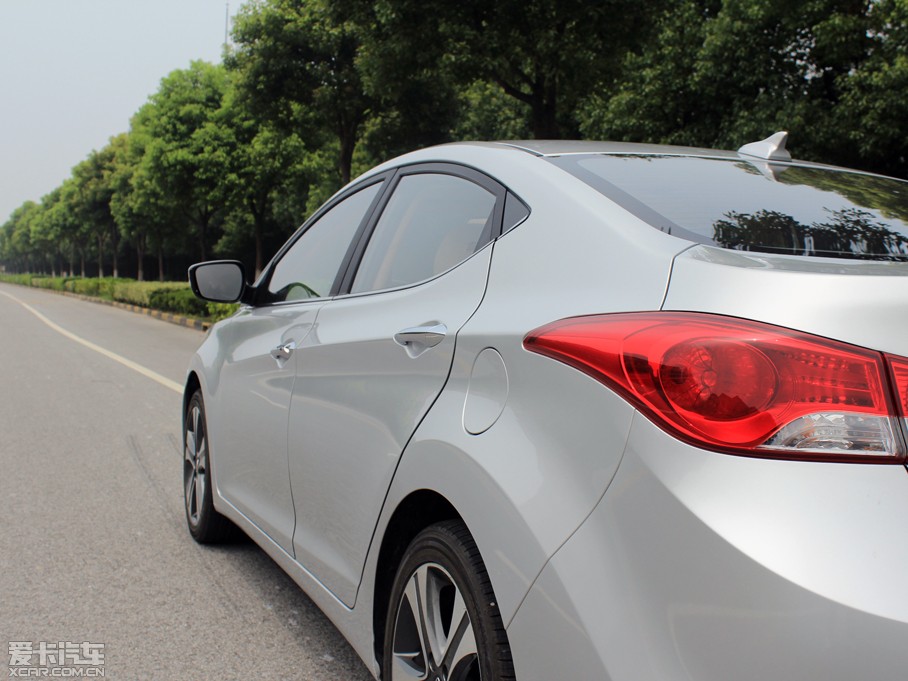 2012ʄ 1.6 GS Ԅӕrа