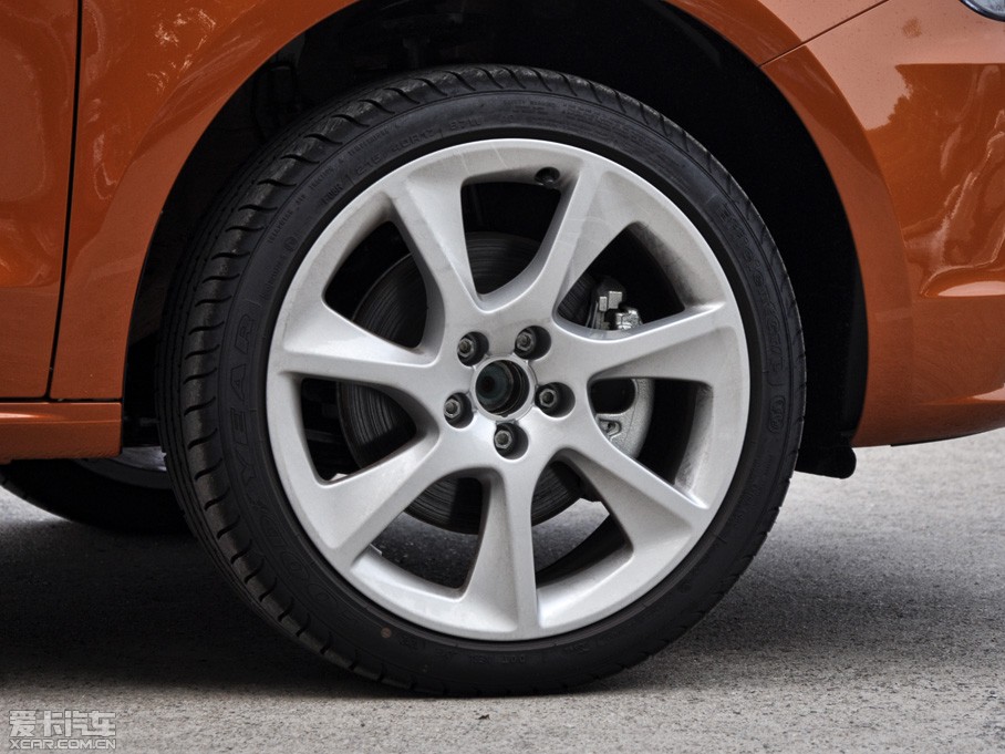 2013��W��A1 30 TFSI Sportback Ego