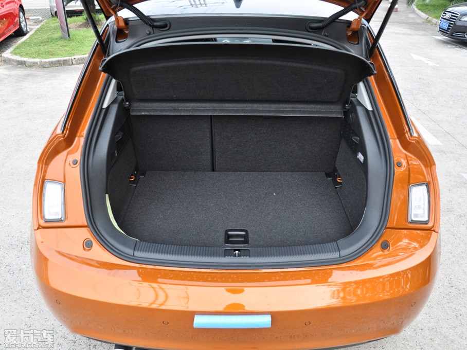 2013WA1 30 TFSI Sportback Ego