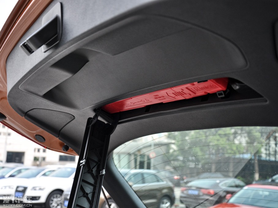 2013?yun)WA1 30 TFSI Sportback Ego