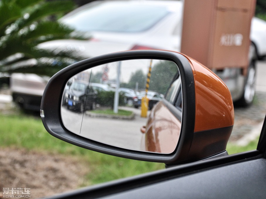 2013��W��A1 30 TFSI Sportback Ego