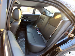 2012款1.5L 手动尊贵版 空间座椅
