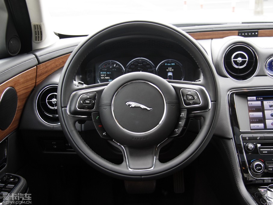 2013ݱXJ L 2.0T ȫ̄հ