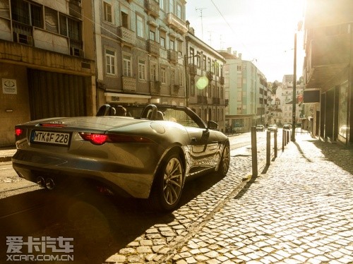 ݱ 2013ݱF-TYPE