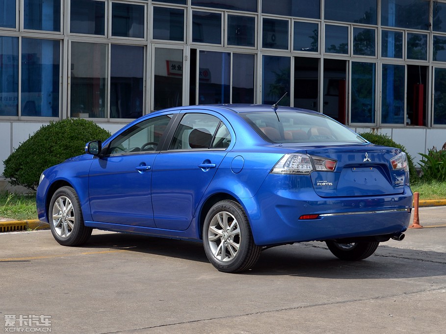 2013�������L��˼ 1.8L �ԄӺ��A�� ��V