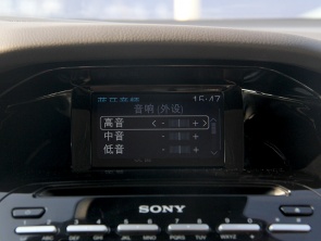 长安福特2012款新福克斯三厢