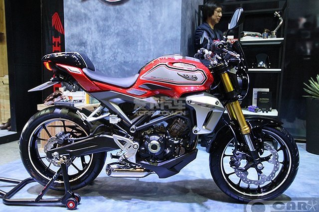 【图文】本田CB150R ExMotion上市 售价约1.