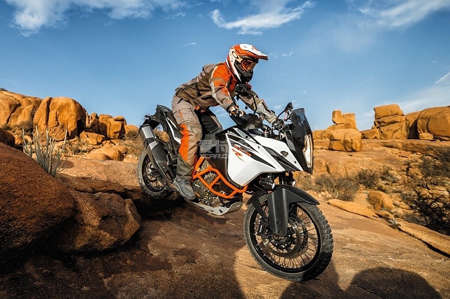 > ktm 1090 adventure r