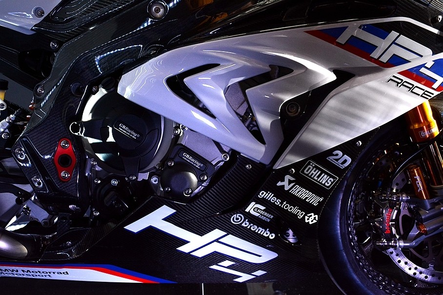 BMW HP4 RACEһ̨̨Բ158kW215Ps/13900rpmʺ120Nm/1000rpmŤء