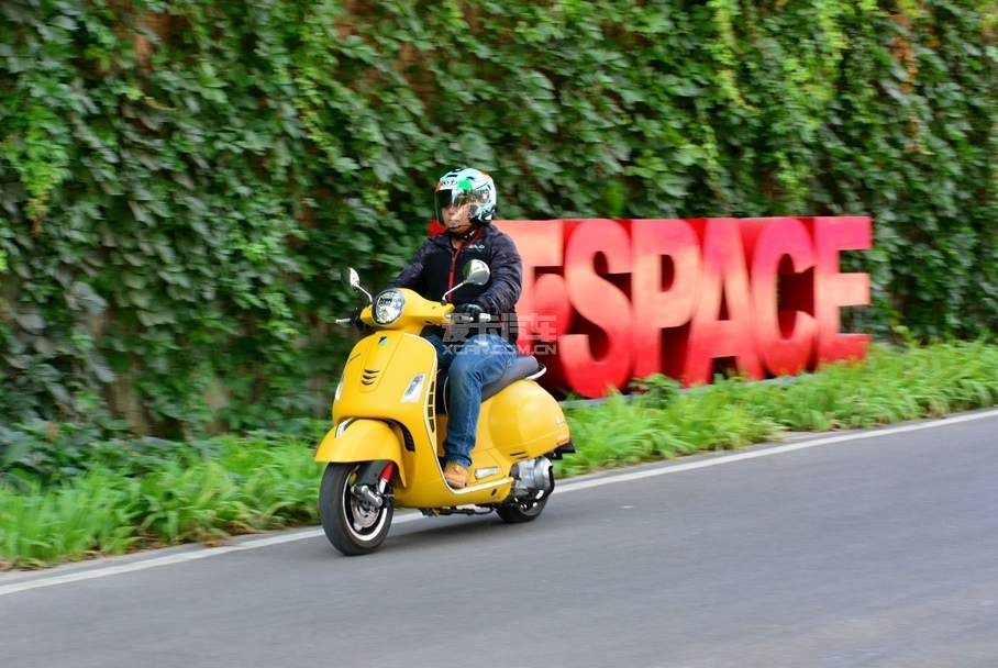 VESPA SUPER 300;VESPA SUPER 300试驾;越南产VESPA SU