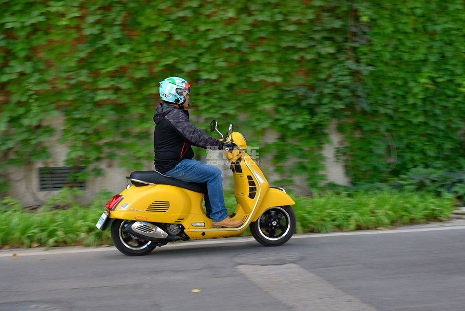 VESPA SUPER 300;VESPA SUPER 300试驾;越南产VESPA SU