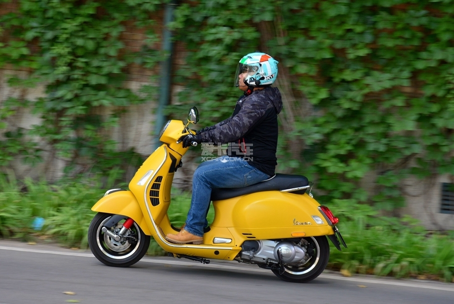 VESPA SUPER 300;VESPA SUPER 300试驾;越南产VESPA SU