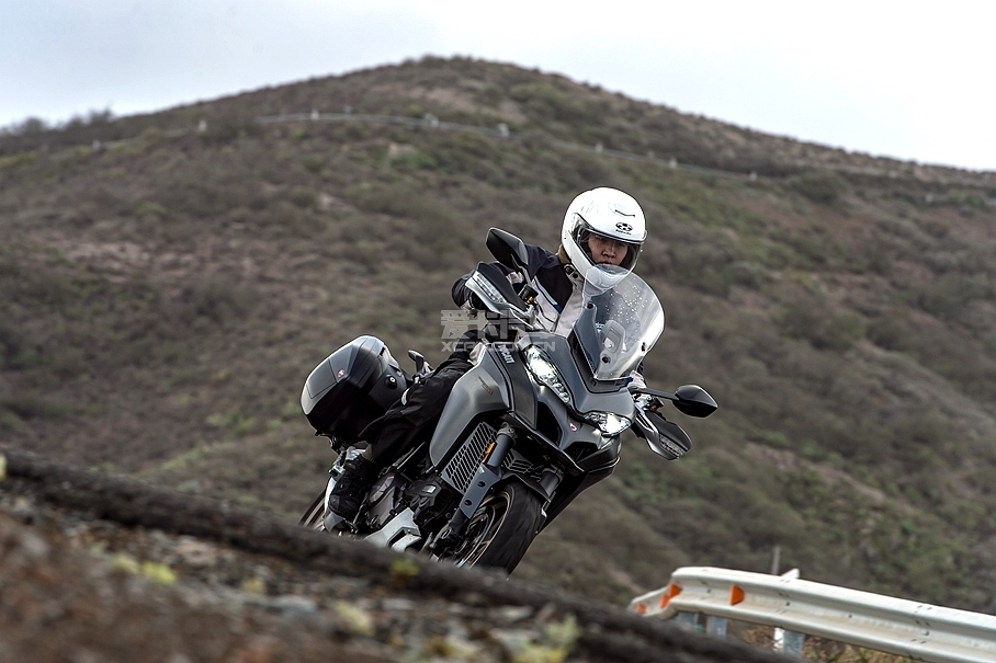 DUCATI Multistrada 1260 S