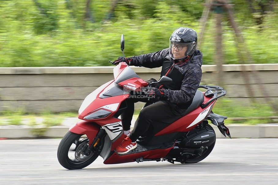 「图文」城市运动精灵 宗申MO战 爱卡抢先试