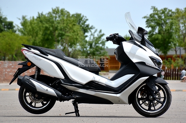 【图文】250cc大乱斗 RT3睿途\/赛艇250\/银刃对