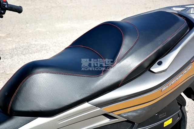 【图文】250cc大乱斗 RT3睿途\/赛艇250\/银刃对