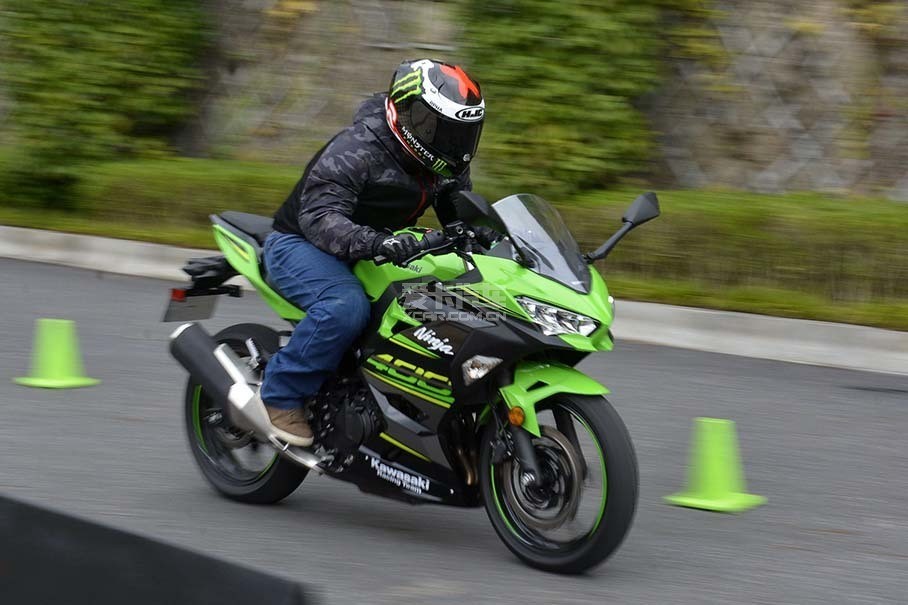 Ninja 400ûսΪճʻ˸࿼ֱͬ͸ʡʵʼʻֵΪԣΪṩǿġ